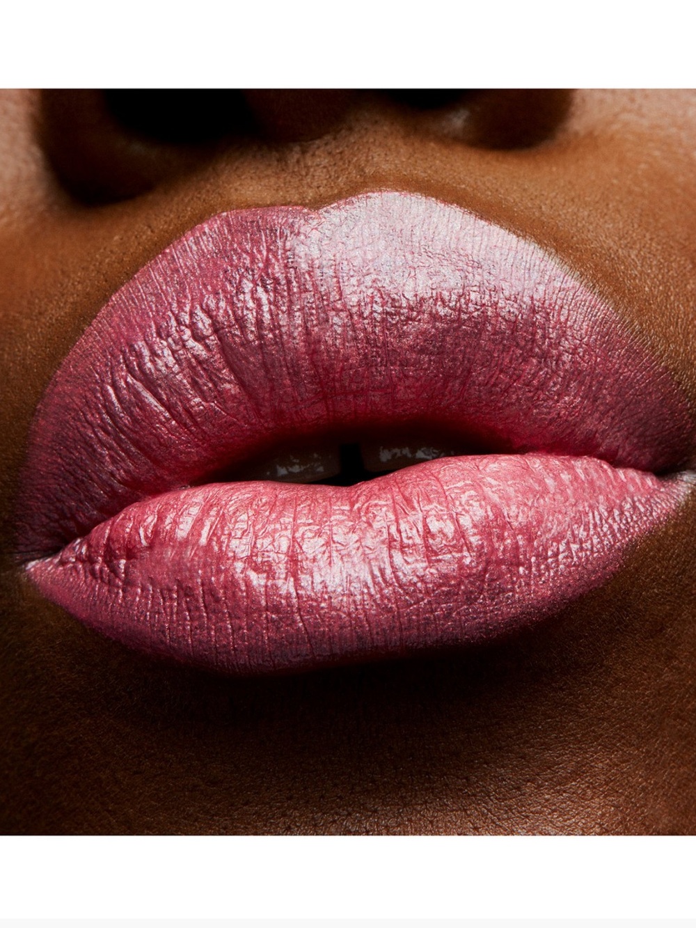 MAC Frost Lipstick - Bombshell - Picture 5 of 5